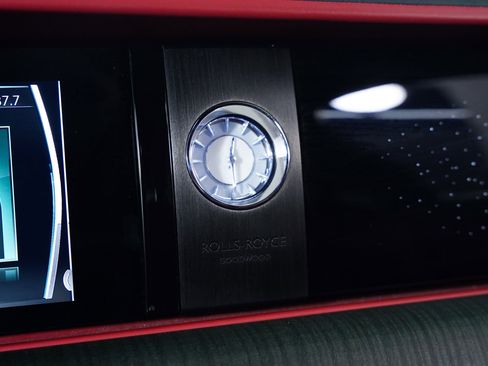 Used 2022 Rolls-Royce Ghost image 32