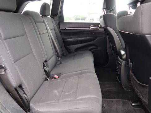 Used 2014 Jeep Grand Cherokee Laredo w/ Quick Order Package 23E AWD/4WD image 8