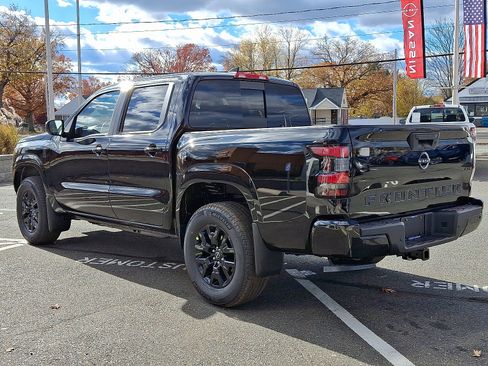 New 2026 Nissan Frontier SV w/ Tow Package image 3