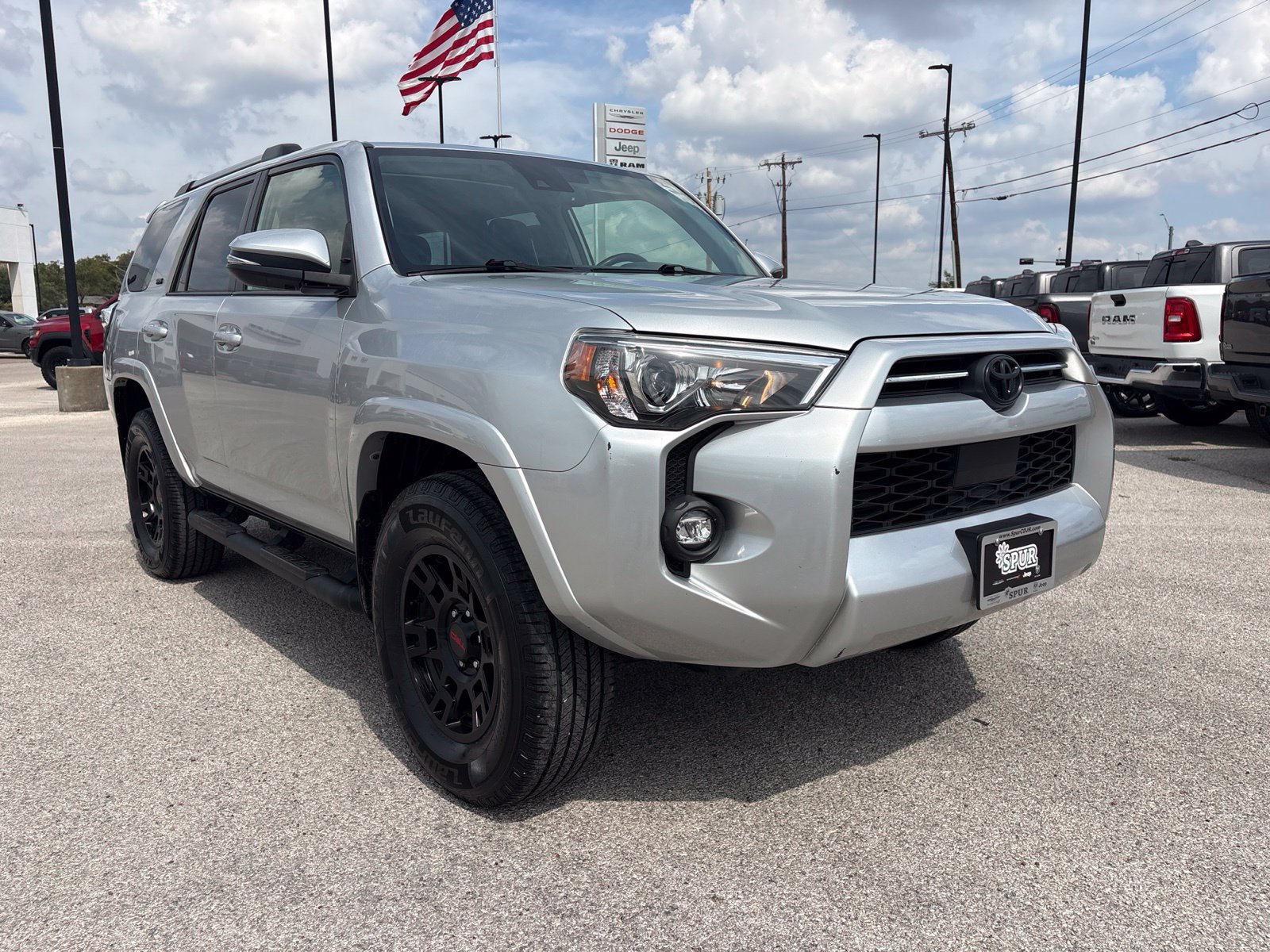 Used 2023 Toyota 4Runner SR5 Premium w/ Moonroof Package AWD/4WD image 8