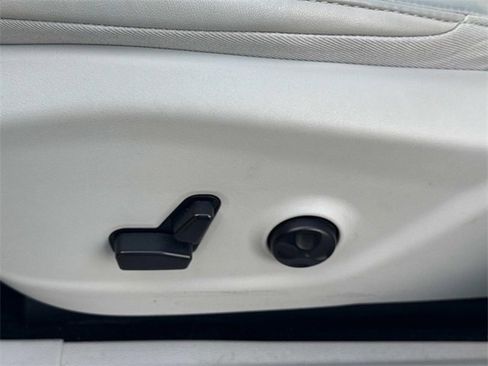 Used 2021 Jeep Cherokee Latitude Plus image 27