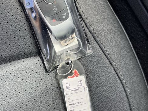 Certified 2025 Mercedes-Benz GLE 450 4MATIC image 38