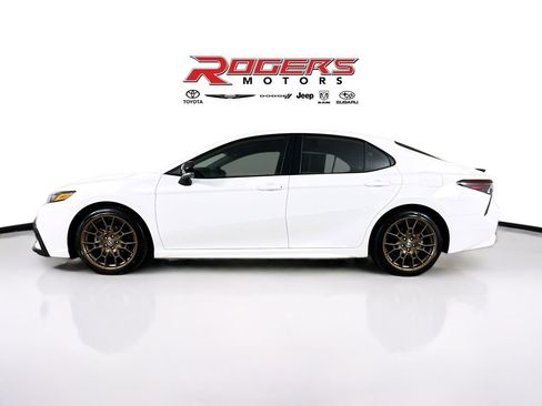 Certified 2023 Toyota Camry SE FWD image 9