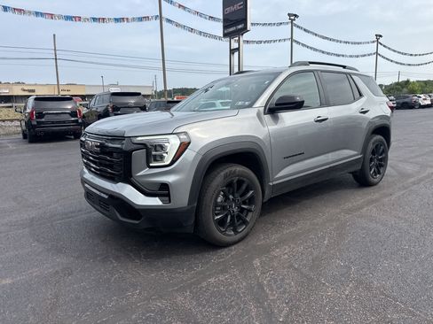 Used 2026 GMC Terrain Elevation w/ Elevation Premium Package AWD/4WD image 8