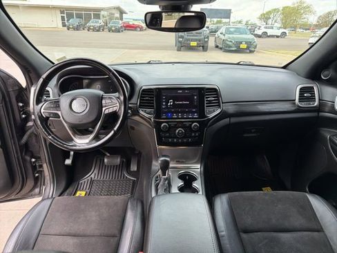 Used 2020 Jeep Grand Cherokee Altitude RWD image 19