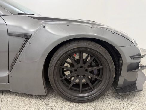 Used 2015 Nissan GT-R Black Edition AWD/4WD image 21
