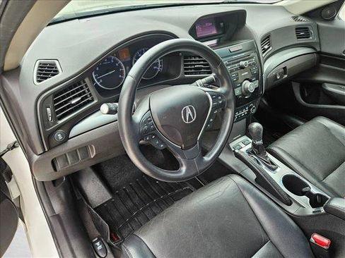 Used 2014 Acura ILX FWD image 9