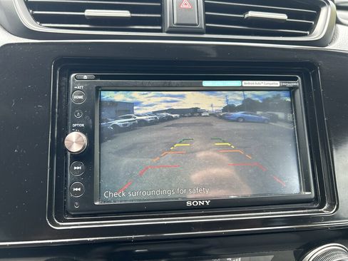 Used 2018 Honda CR-V LX image 14