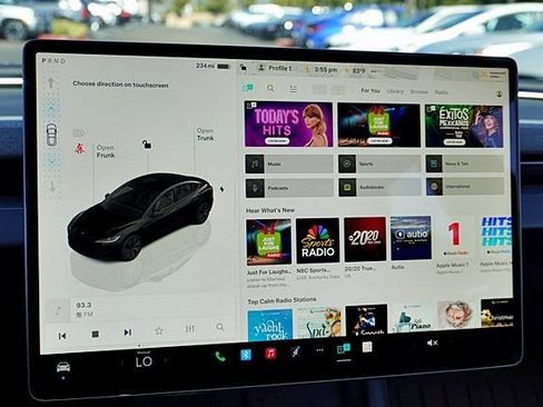 Used 2024 Tesla Model 3 Standard Range RWD image 31