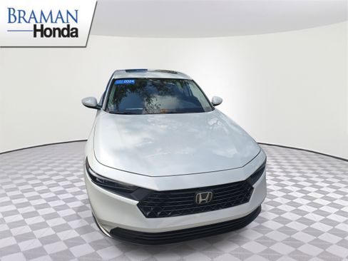 Used 2024 Honda Accord EX image 4