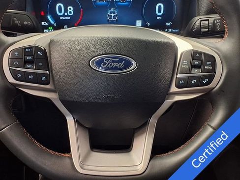 Certified 2025 Ford Explorer Active image 18