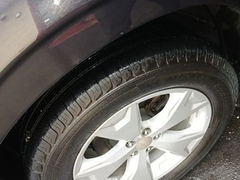 Used 2016 Subaru Forester 2.5i Limited image 15