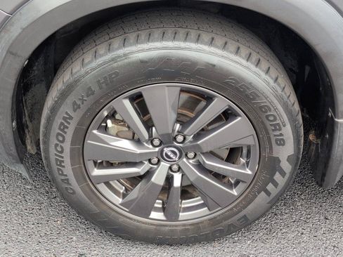 Used 2022 Nissan Pathfinder SV FWD image 11
