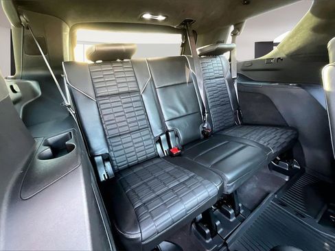 Used 2023 Cadillac Escalade Sport Platinum image 30