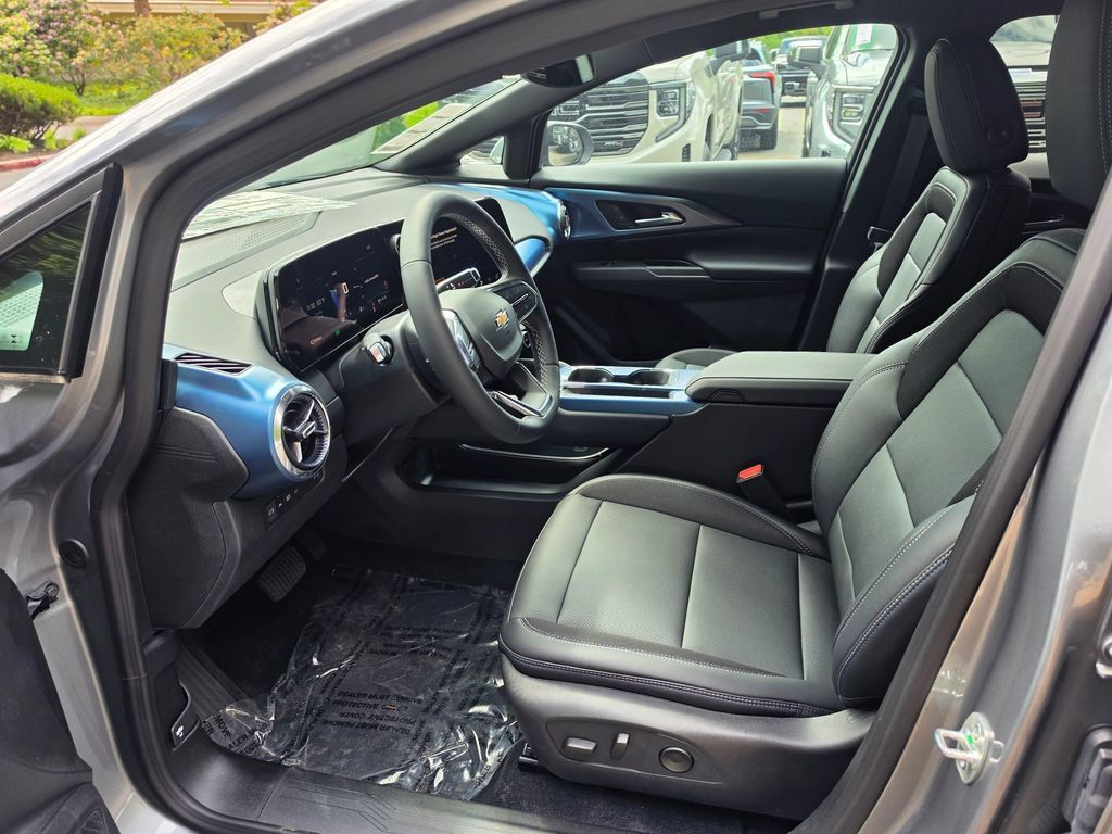 New 2026 Chevrolet Equinox EV LT AWD/4WD image 20