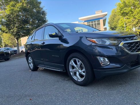 Used 2019 Chevrolet Equinox LT FWD image 2