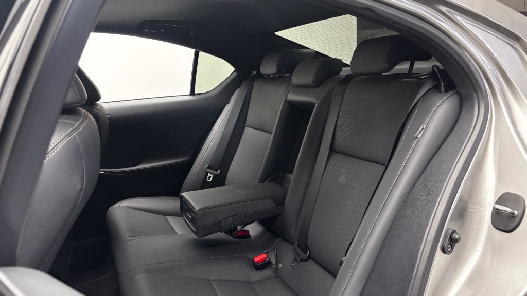 Used 2023 Lexus IS 300 AWD w/ Premium Package image 33