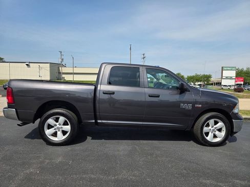 Used 2023 RAM 1500 Classic SLT AWD/4WD image 8