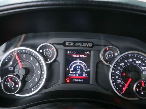 Used 2025 RAM 2500 Big Horn AWD/4WD image 16