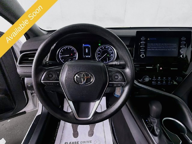 Used 2022 Toyota Camry LE FWD image 11