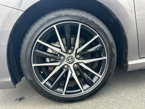 Used 2024 Toyota Camry SE image 12