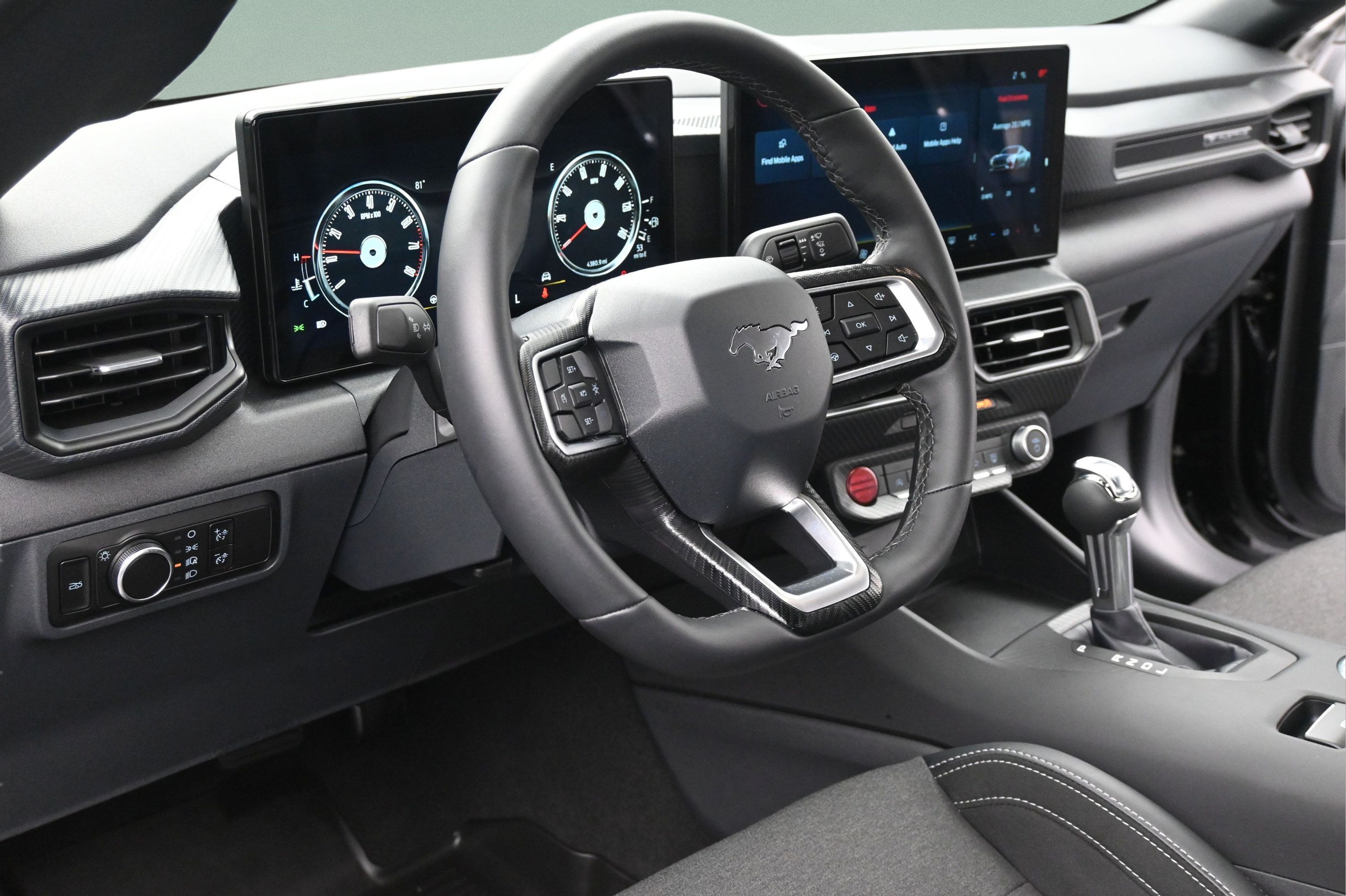 Used 2026 Ford Mustang Coupe RWD image 12