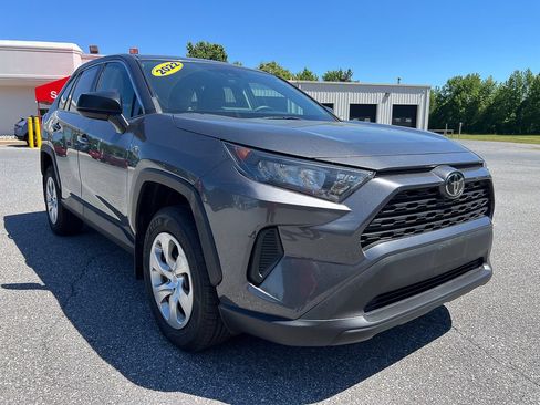 Used 2022 Toyota RAV4 LE AWD/4WD image 11