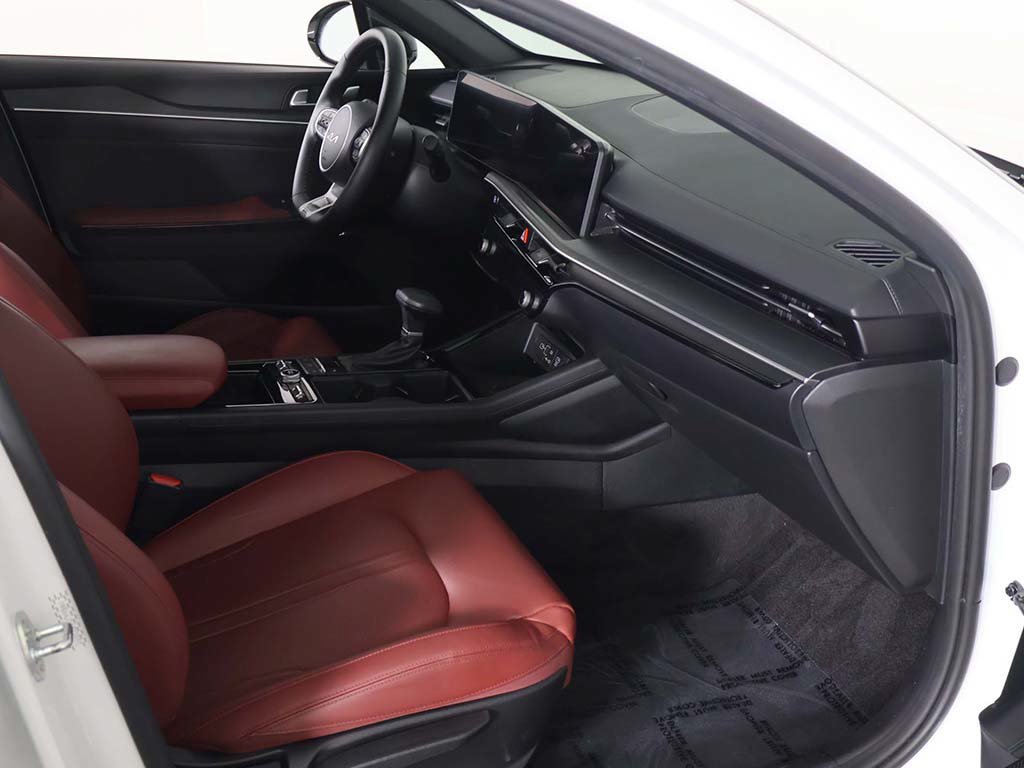 Used 2025 Kia K5 GT-Line w/ GT-Line Premium Package FWD image 26