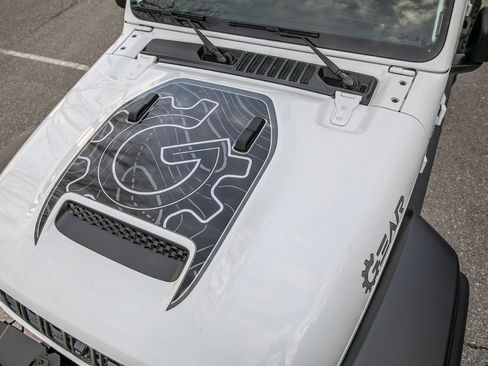 New 2026 Jeep Wrangler Unlimited Rubicon w/ Technology Group image 64