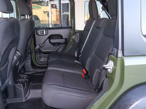 Used 2022 Jeep Wrangler Unlimited Sport image 8