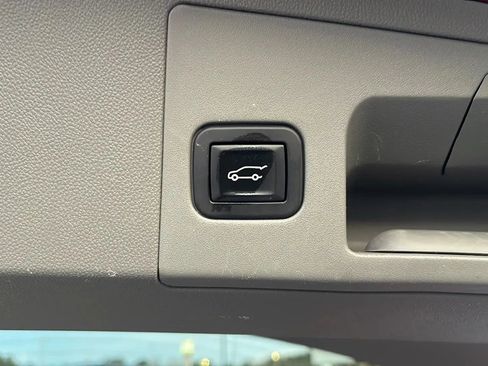 Used 2019 Cadillac XT5 Luxury image 12