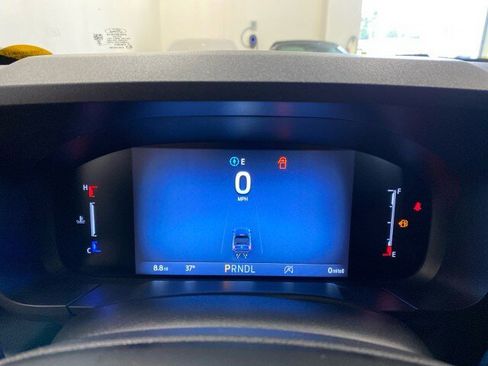 New 2025 Ford Maverick XL w/ Equipment Group 102A image 20