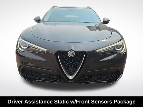 Used 2018 Alfa Romeo Stelvio Sport w/ Quick Order Package 22J Sport AWD/4WD image 8