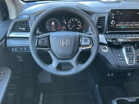 Used 2026 Honda Odyssey EX-L image 9