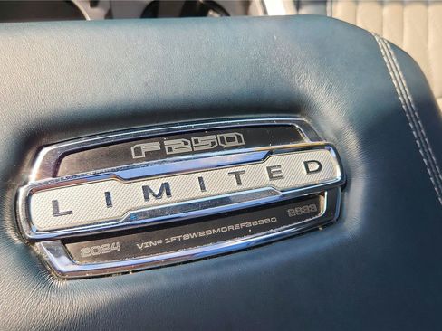 Used 2024 Ford F250 Limited w/ FX4 Off-Road Package AWD/4WD image 37