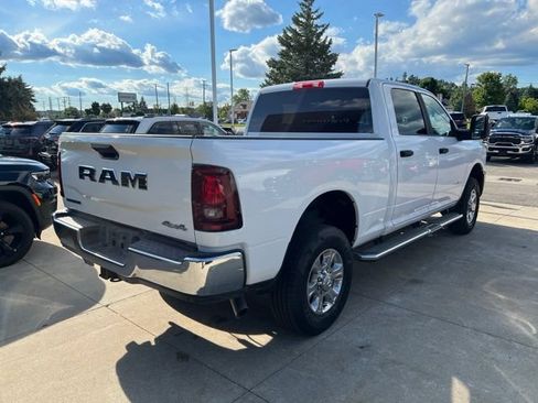 Used 2026 RAM 2500 Big Horn AWD/4WD image 6