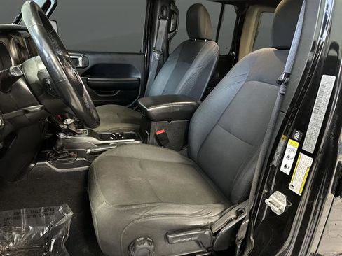 Used 2019 Jeep Wrangler Unlimited Sport S AWD/4WD image 4
