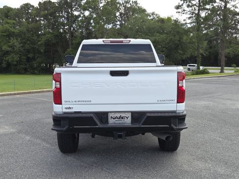 Used 2025 Chevrolet Silverado 2500 Custom w/ Custom Convenience Package AWD/4WD image 19