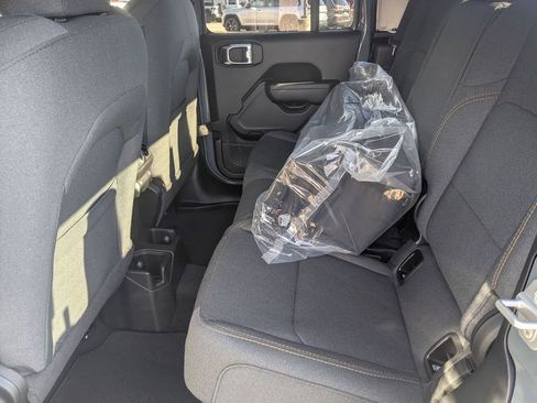 New 2026 Jeep Gladiator Sport image 26