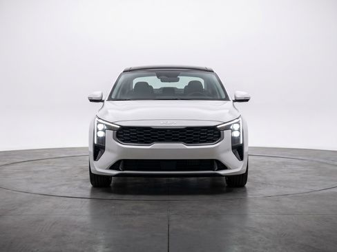 Used 2025 Kia K4 LXS image 2