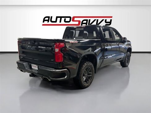 Used 2022 Chevrolet Silverado 1500 LT Trail Boss w/ Convenience Package II image 7