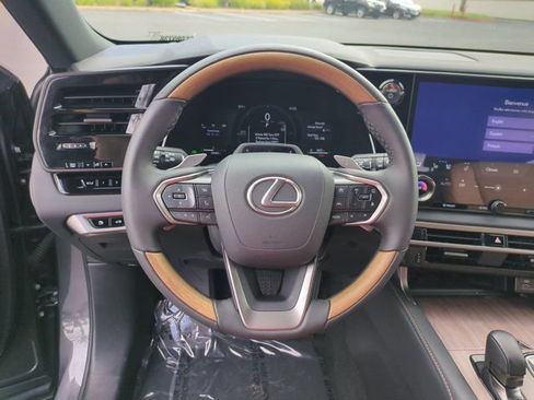 Used 2025 Lexus RX 350h w/ Convenience Package AWD/4WD image 17