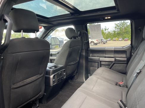 Used 2018 Ford F150 XLT w/ Equipment Group 302A Luxury AWD/4WD image 10