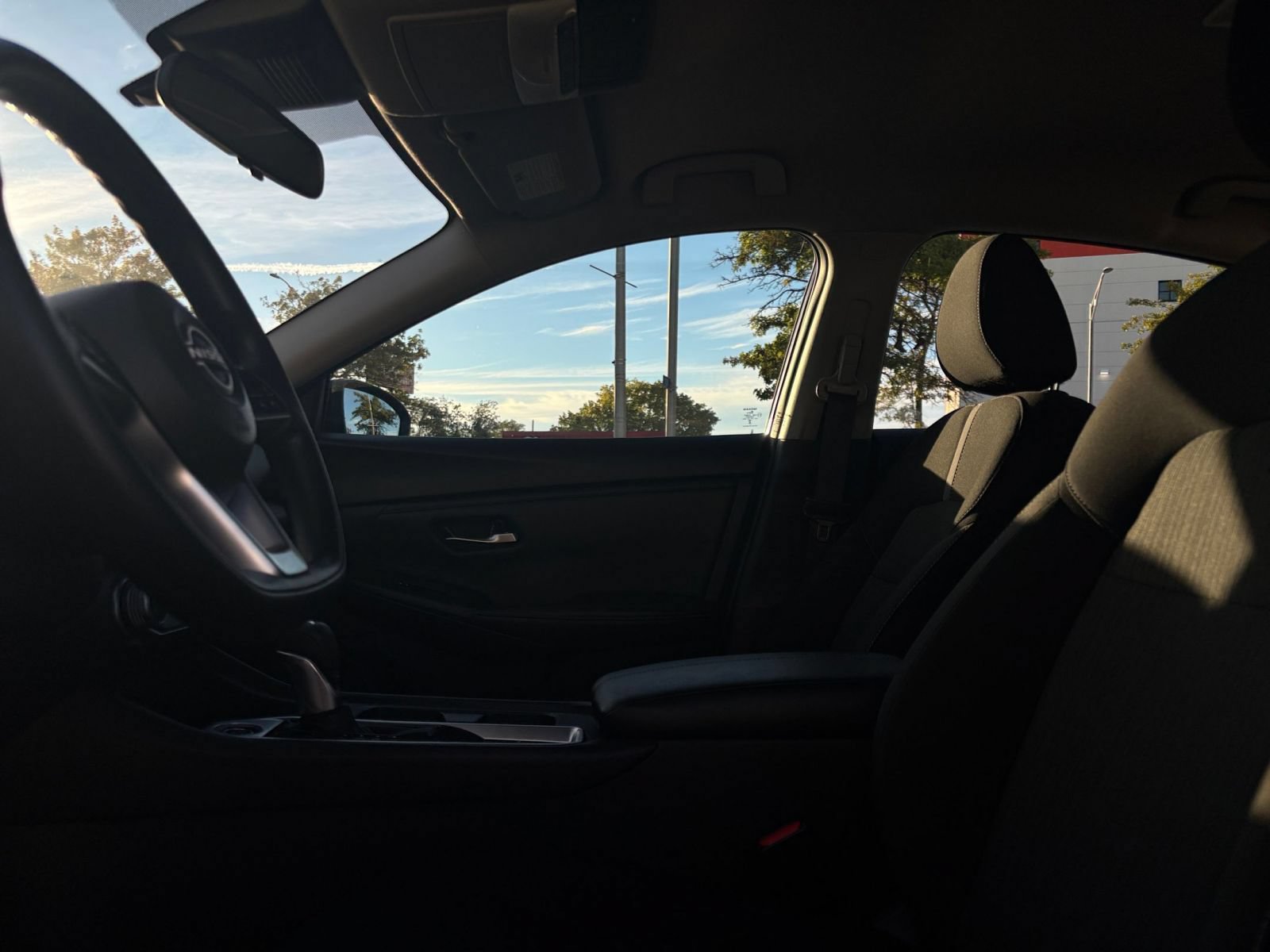 Used 2025 Nissan Sentra SV FWD image 21