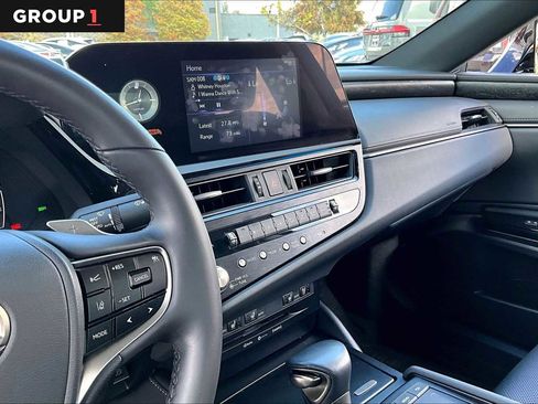 Used 2022 Lexus ES 350 w/ Premium Package image 5