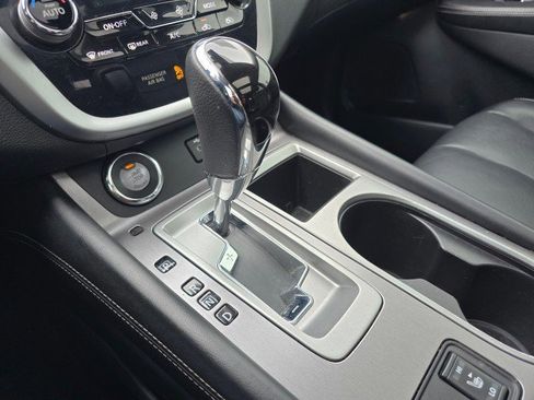 Used 2022 Nissan Murano SL w/ SL Moonroof Package image 34