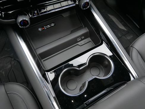 New 2026 Chevrolet Tahoe Z71 w/ Z71 Off-Road Package image 24