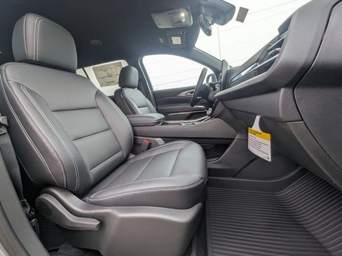 New 2026 Chevrolet Traverse LT w/ Driver Confidence Package image 12