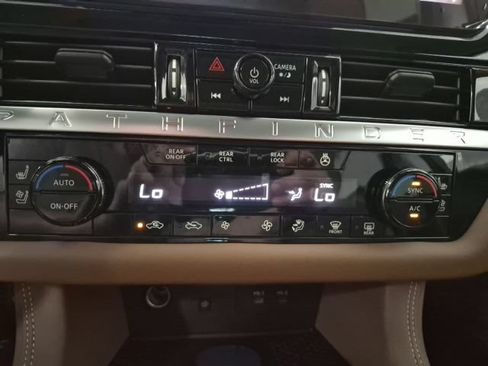 New 2026 Nissan Pathfinder Platinum AWD/4WD image 15