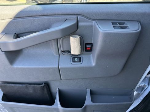 New 2025 Chevrolet Express 3500 Work Van w/ Power Convenience Package image 21
